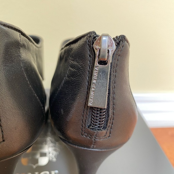 ➖ Vince Camuto Seena Sandals! ➖ - Picture 6 of 8